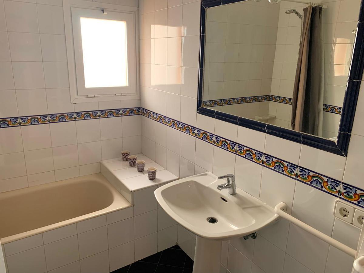 Apartamentos Rex Con 2 Camere Da Letto Es Pujols Eksteriør bilde
